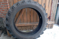 Sprzedam oponę rolniczą