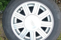 Felgi aluminiowe z oponami