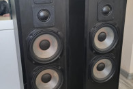 Potężne kolumny Axton AX-80 Switzerland 2x200W
